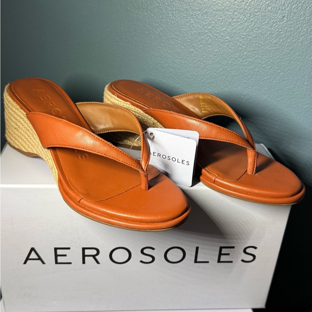 AEROSOLE Thong Sandal Wedge 6